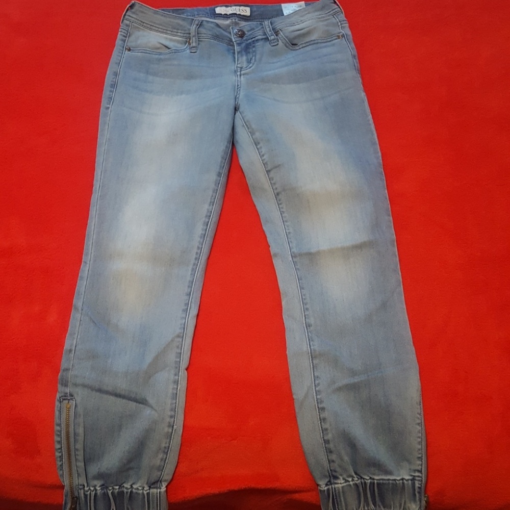 Guess Capris
